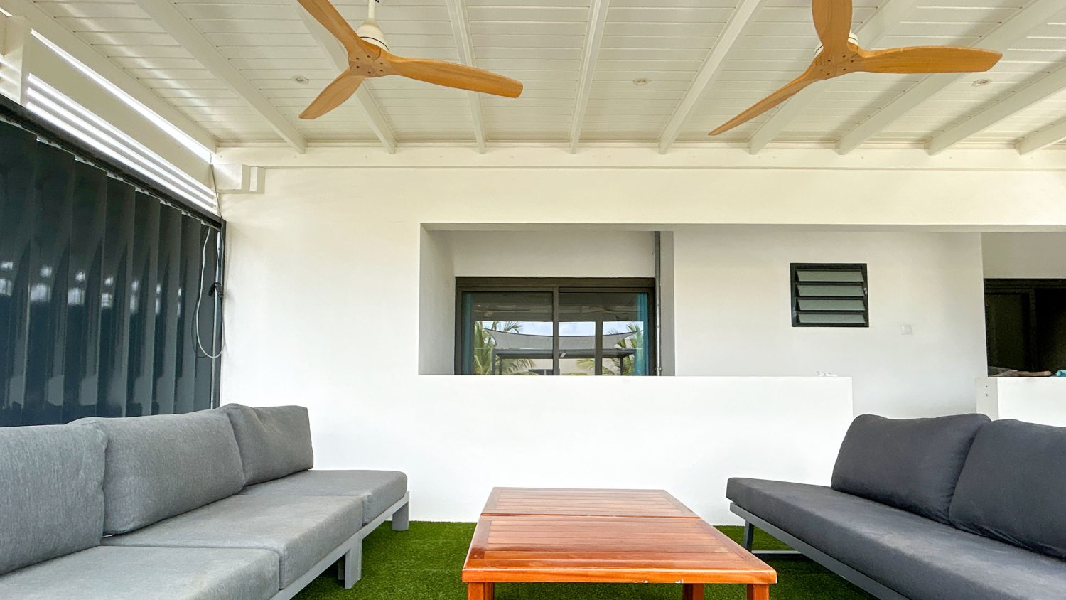 24_Api_Grandi_Terrace_06_16-9